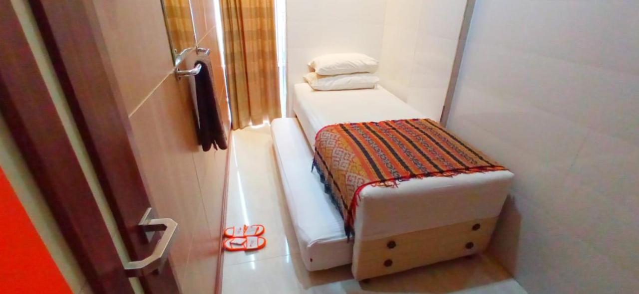 The Cabin Hotel Gandekan Yogyakarta Esterno foto